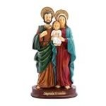 Die heilige Familie in Krippenfiguren: Eine Analyse religiöser Produkte